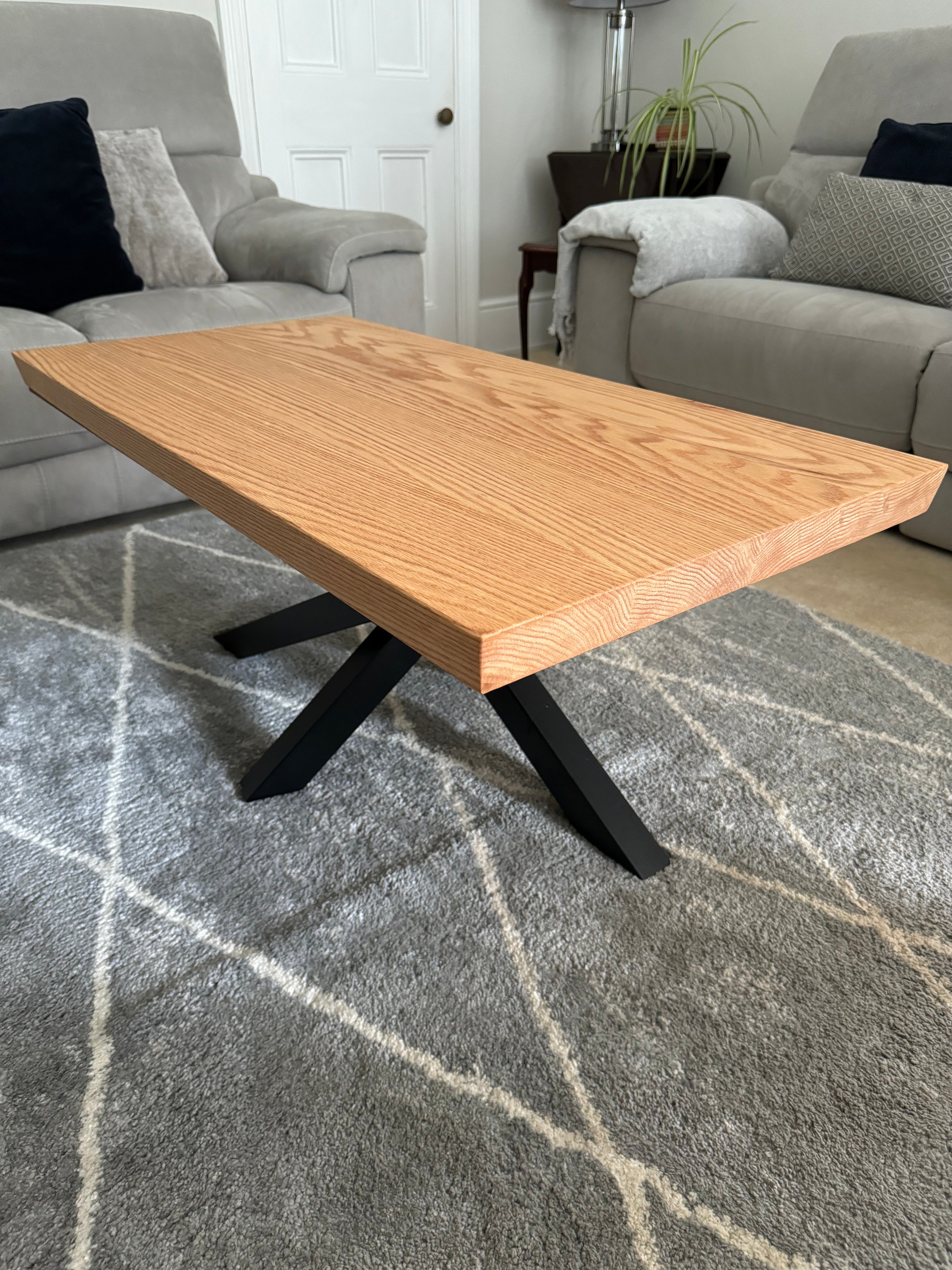 Solid Oak Coffee Table With Spider Legs