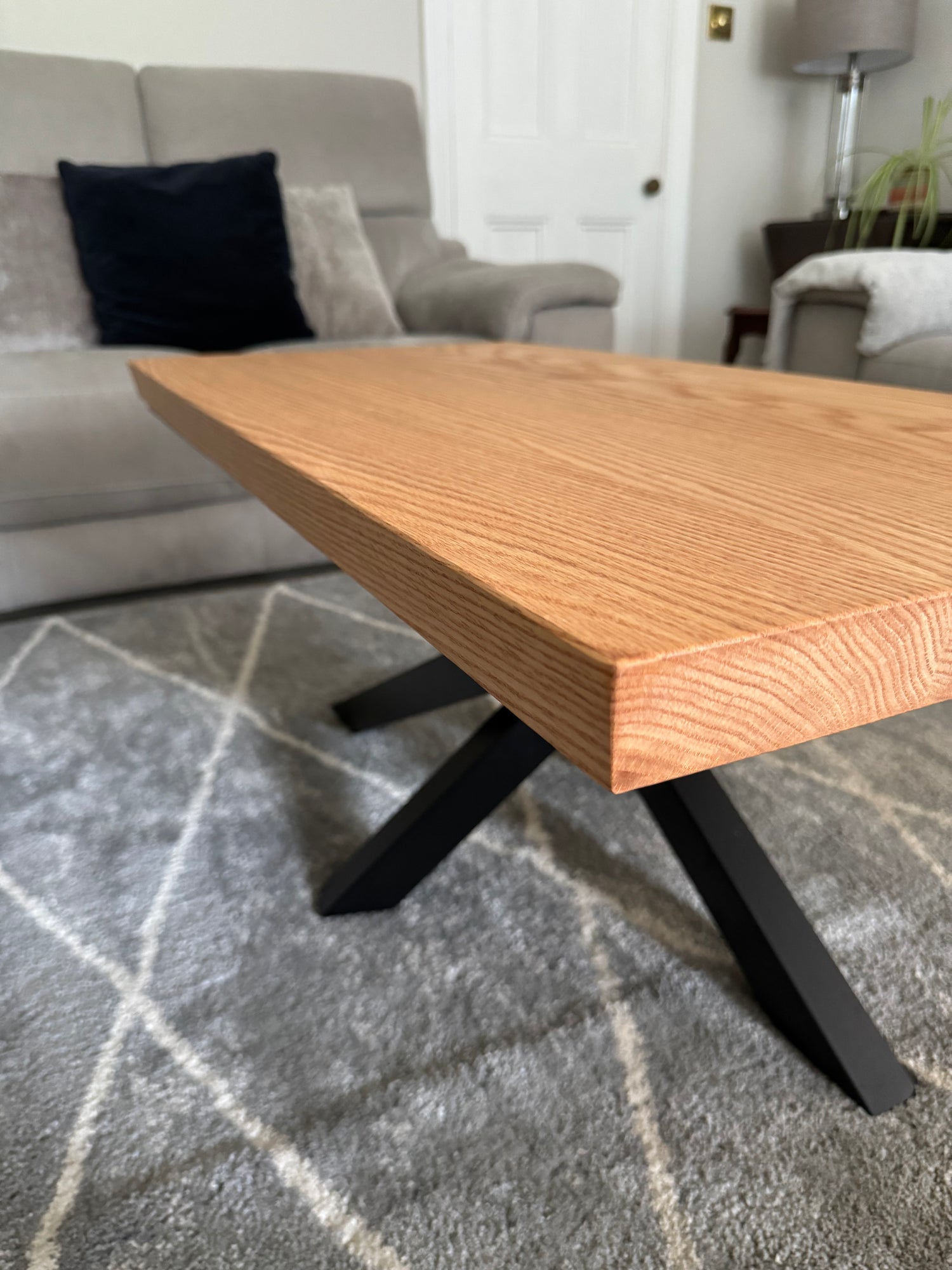 Solid Oak Coffee Table With Spider Legs