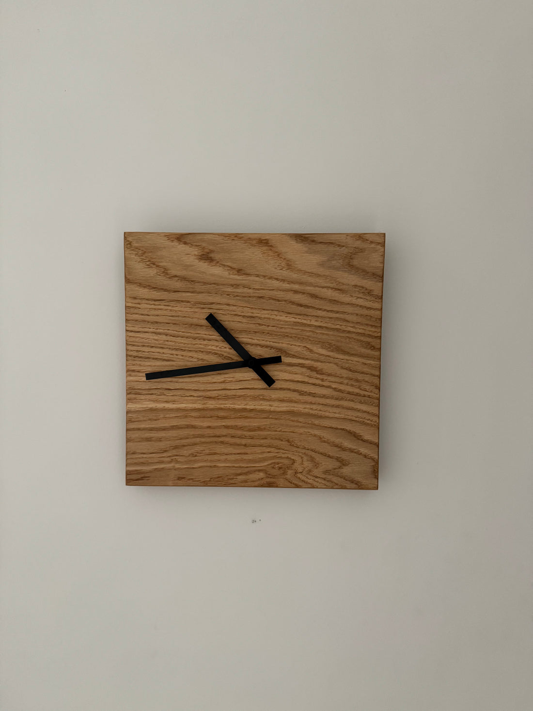 Oak Minimal Clock