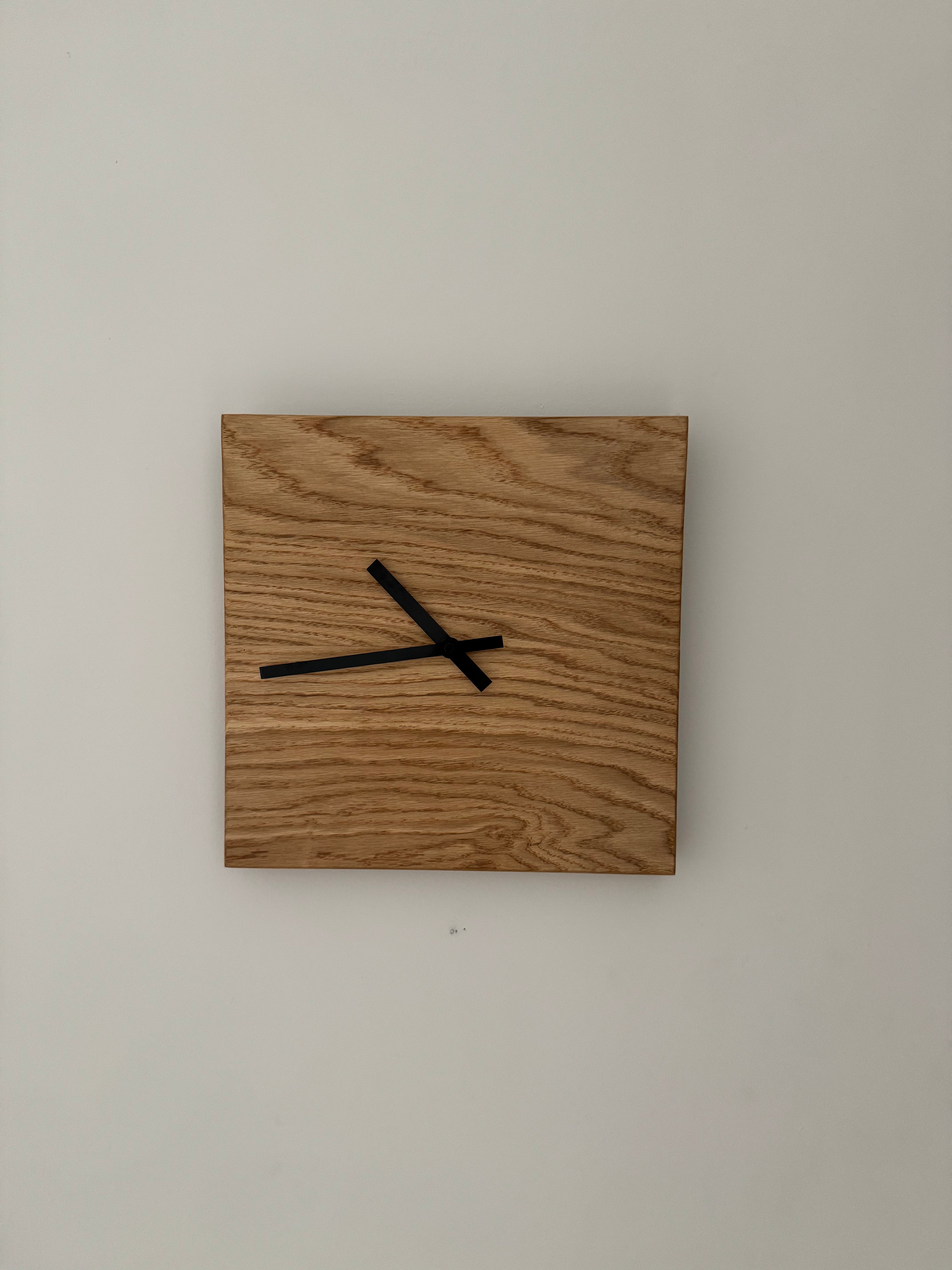 Oak Minimal Clock